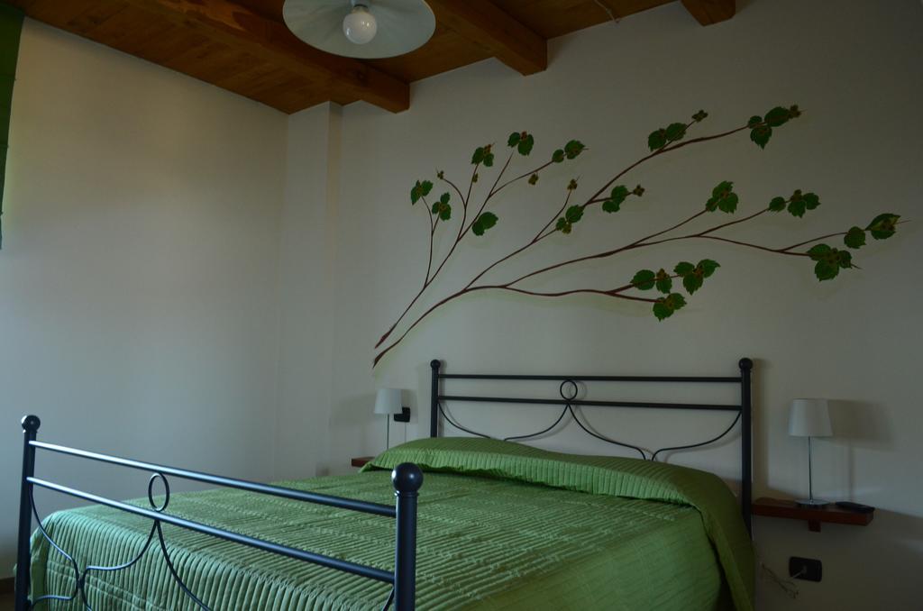 Agriturismo Ra Nissora Roddino Exterior foto