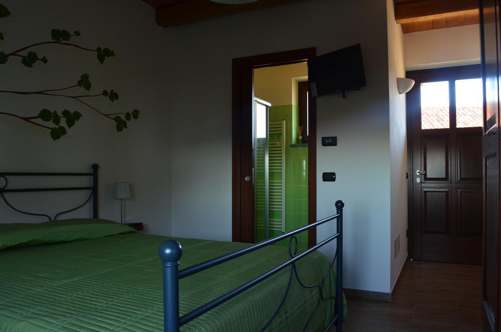 Agriturismo Ra Nissora Roddino Zimmer foto